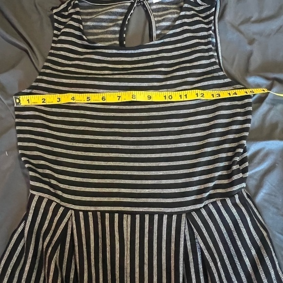 EYESHADOW black and white stripped jumpsuit - Picture 4 of 6